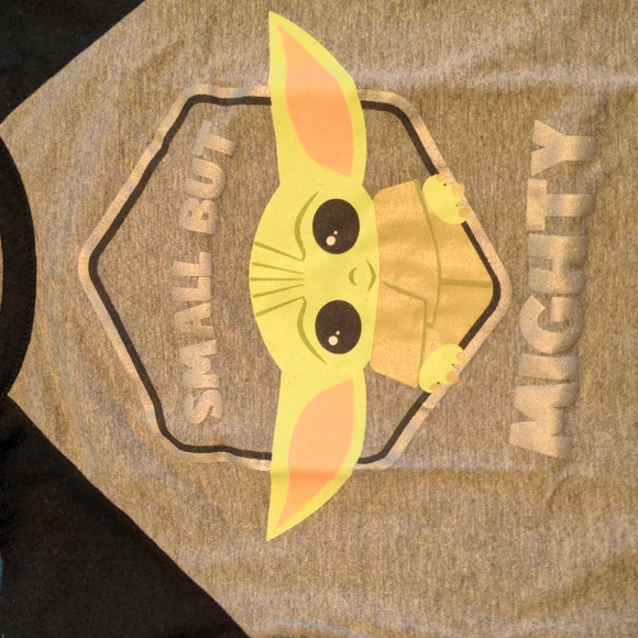 T shirts - Picture 2 of 4